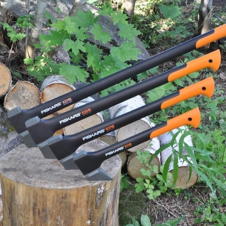 FISKARS X シリーズ 薪割り斧