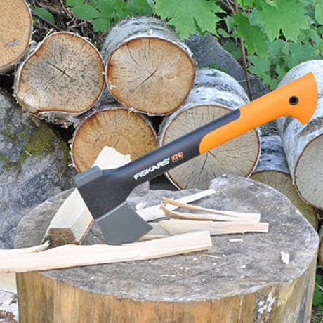 FISKARS Xシリーズ 枝打ち斧