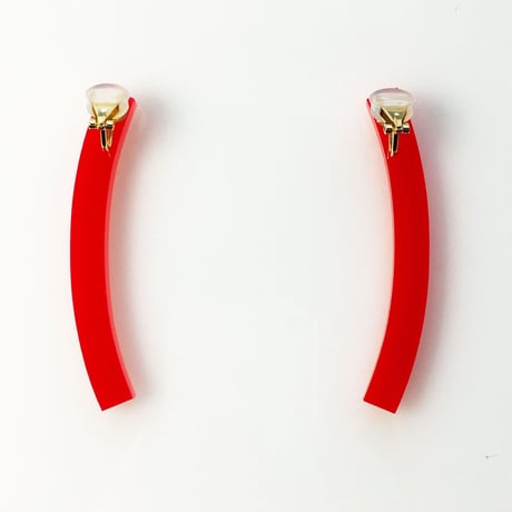 カッコつけるピアス ・イヤリング／蛍光レッド×カーマイン