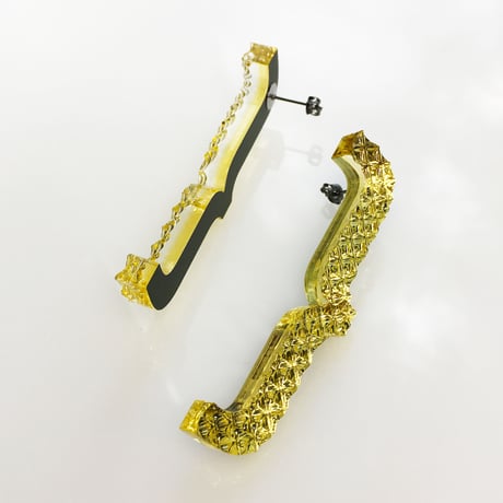 カッコつけるピアス ・イヤリング／ダイヤクリア×ゴールドミラー