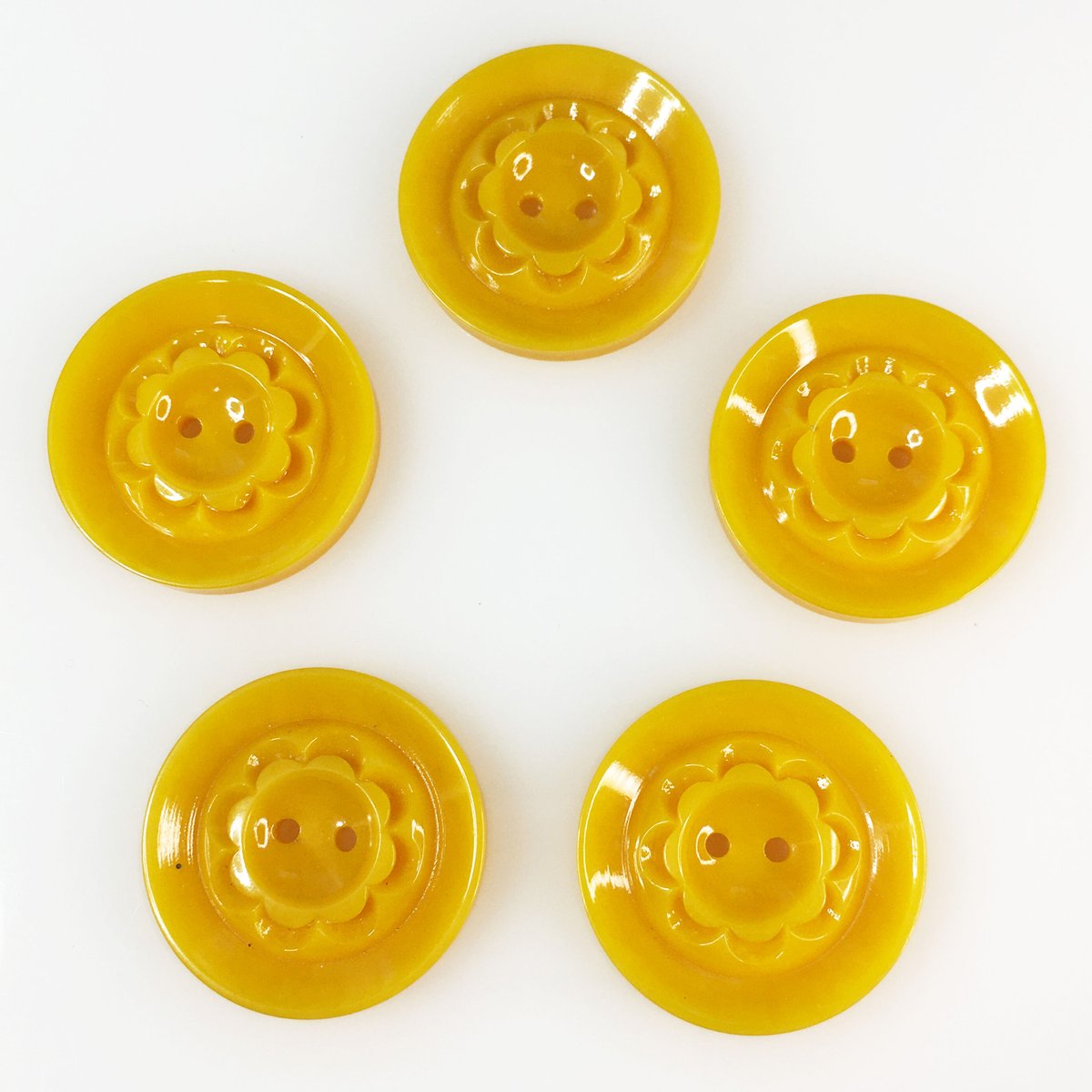 ヴィンテージボタン／イエロー花／2ホール | Perch Branch Design／chankae