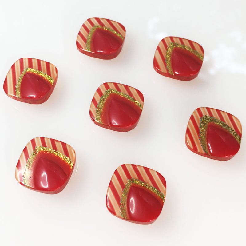 ヴィンテージボタン／レッドスクエア／シャンク | Perch Branch