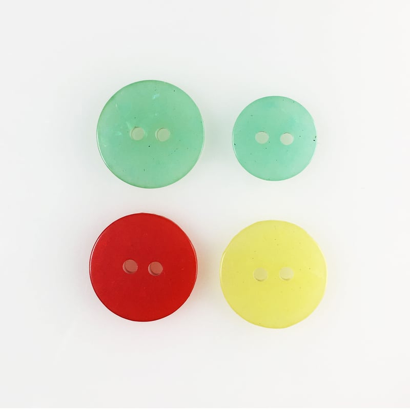 【極美品】TO BE CHIC 華やかラメ ジャケット フリンジ 飾りボタン L ヴィンテージボタン／ラメ／2ホール | Perch Branch Design／chankae