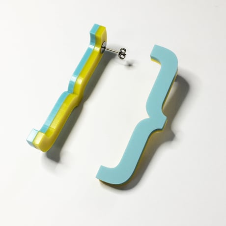 カッコつけるピアス ・イヤリング／マットスカイブルー×イエロー