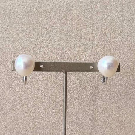 バロックパールクリップイヤリング 10mm-14mm ホワイト
