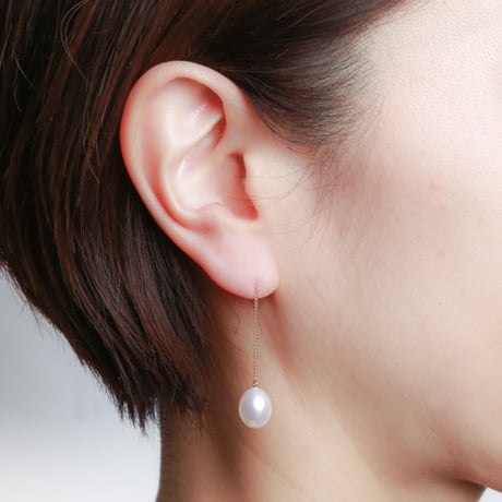 ドロップパール チェーンハンギングピアス　イエローゴールド