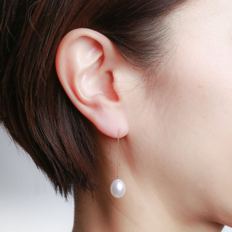 ドロップパール チェーンハンギングピアス イエローゴールド | Fun Empire