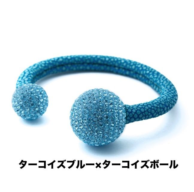 ガルーシャ　パヴェ　キラキラ　バングル　ブレスレット　クリスタル ガルーシャ パヴェ キラキラ バングル ブレスレット クリスタル