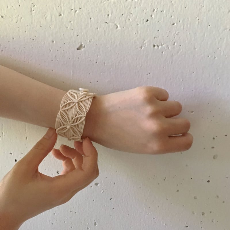 松田紗和 macrame lace bracelet/A | zakkayaline 松田紗和 macrame lace bracelet/A | zakkayaline