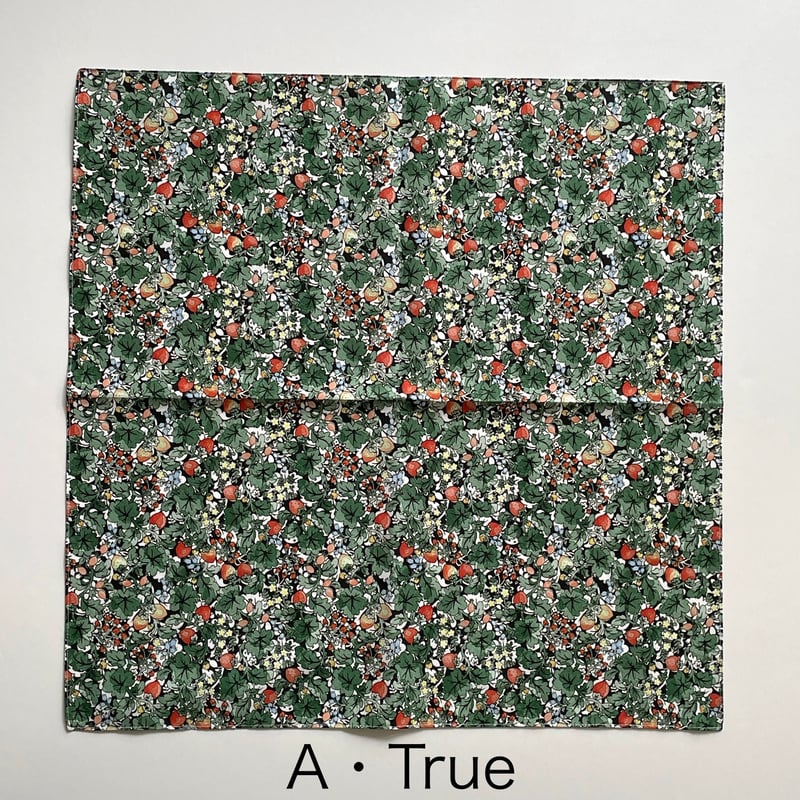 【新品】R&D.M.Co- WILD BERRY FELD LAWNバンダナ R&D.M.Co- bandanna/WILD BERRY FIELD LAWN | zak