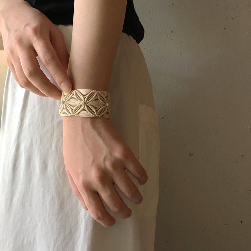 松田紗和 macrame lace bracelet/A | zakkayaline 松田紗和 macrame lace bracelet/A | zakkayaline