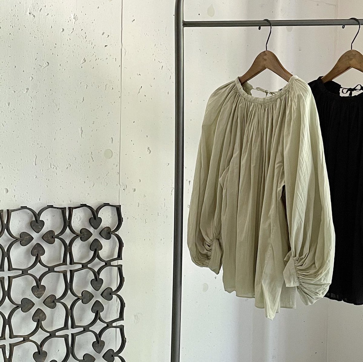 R&D.M.Co- gather smock/GARMENT DYE | zakkayaline