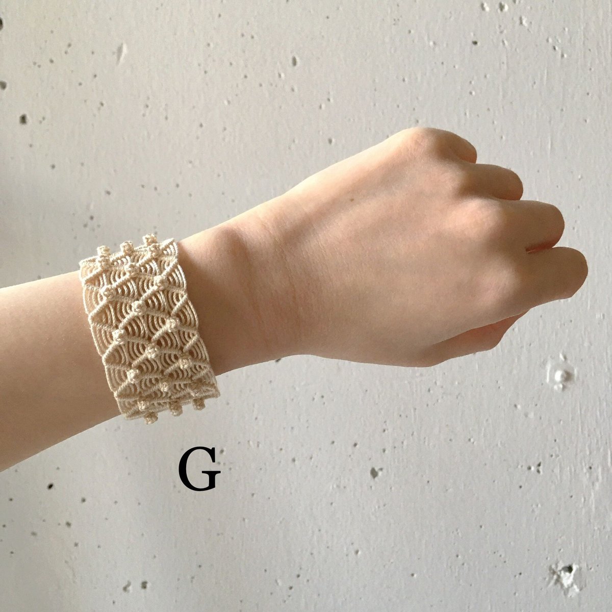 No.26マクラメレースブレスレット 渋め系カラー