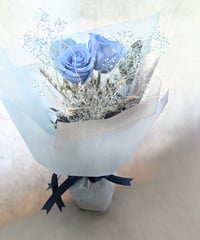 プリザーブドフラワー／大輪空色ローズと小花の花束柔らかな風／花束ラッピング