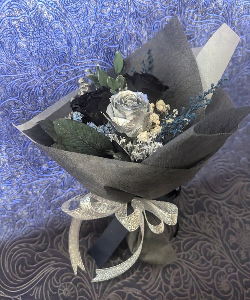 プリザーブドフラワー黒薔薇の魔法発動中シリーズ／ミニ黒薔薇と