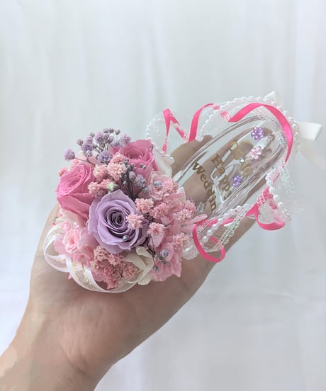 【プリザーブドフラワー／ガラスの靴ミニシリーズ】ピンクの薔薇のプリンセスシューズ