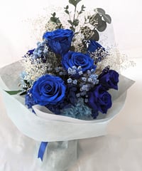 プリザーブドフラワー緑の薔薇9輪とかすみ草の花束（花束ラッピング