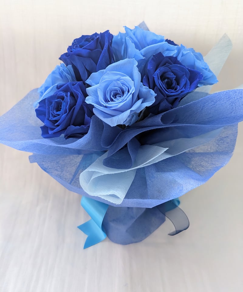 青とブルーの2色の薔薇13輪の花束薔薇のみ／プリザーブドフラワー