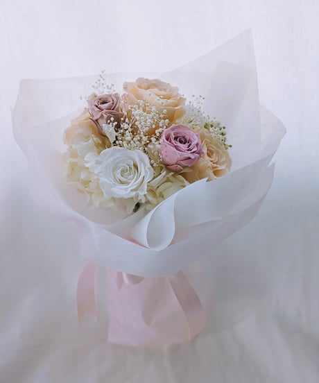 プリザーブドフラワー／クリームピンクローズとかすみ草のふんわり花束