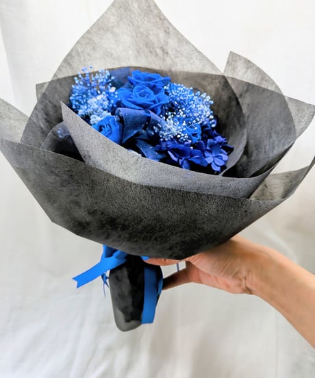 【プリザーブドフラワー／青い薔薇の花束・ラッピング付き】