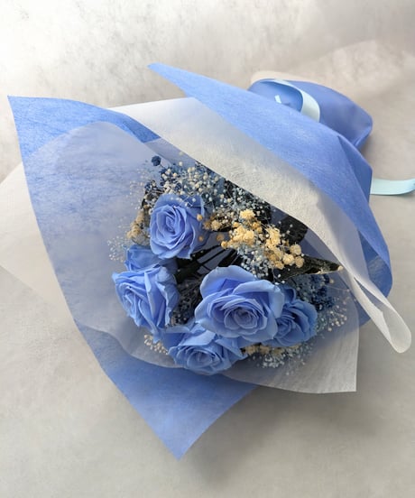 プリザーブドフラワー花束／空色の薔薇７本とかすみ草の特別なあなたに贈る花束／花束スタンド購入選択可