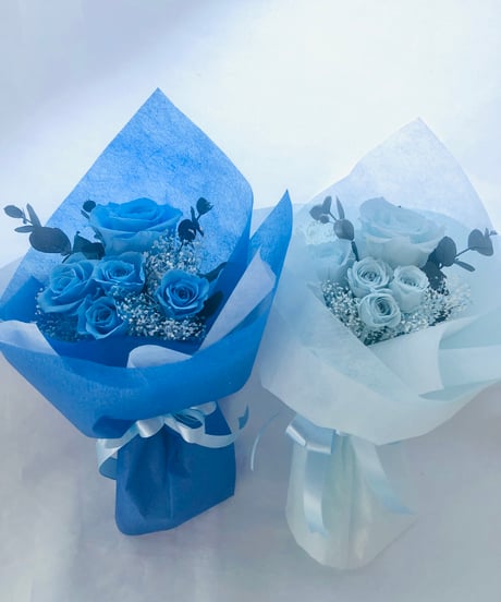 プリザーブドフラワー綺麗な空色のブルーローズ5輪のふんわり花束（花束ラッピング）