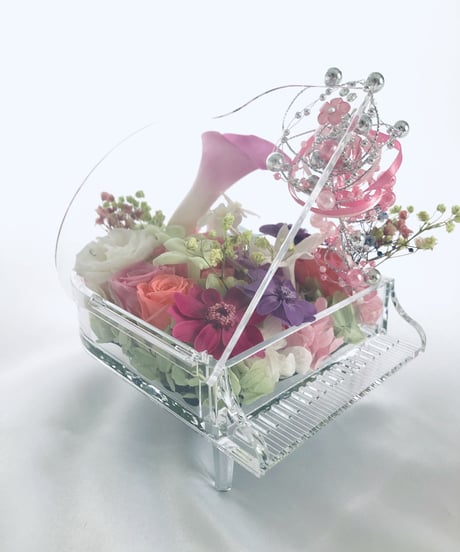 【プリザーブドフラワー／グランドピアノシリーズ】透明のグランドピアノに咲く華やかで繊細なメロディー