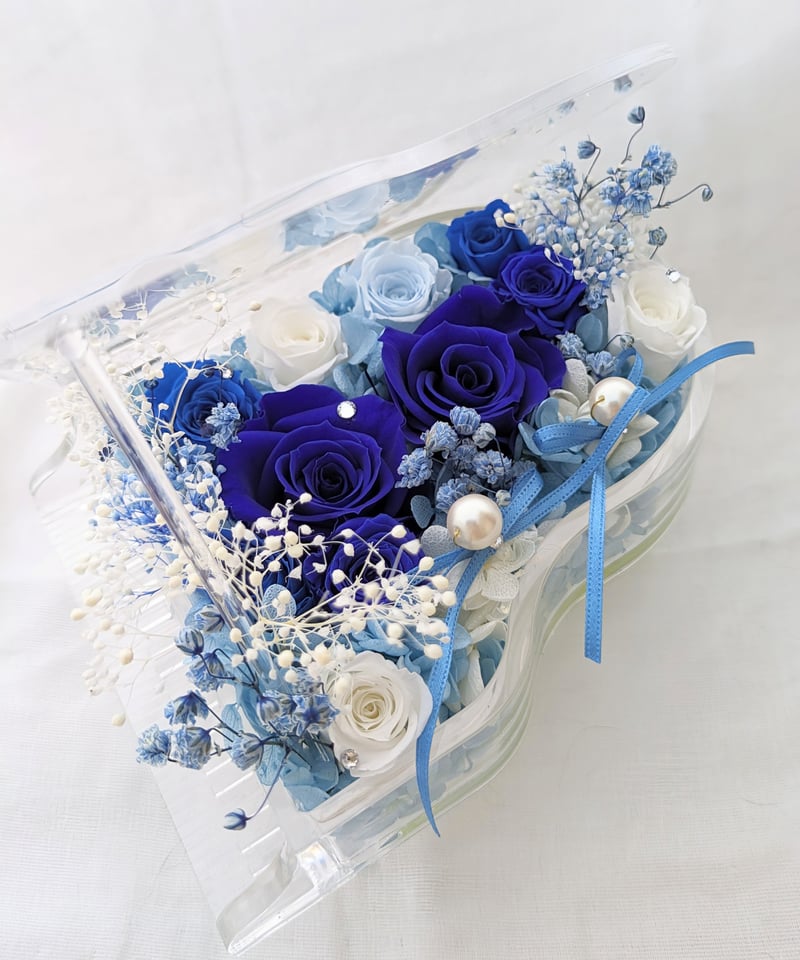 プリザーブドフラワー／ブルーローズと小花のピアノアレンジ（リング