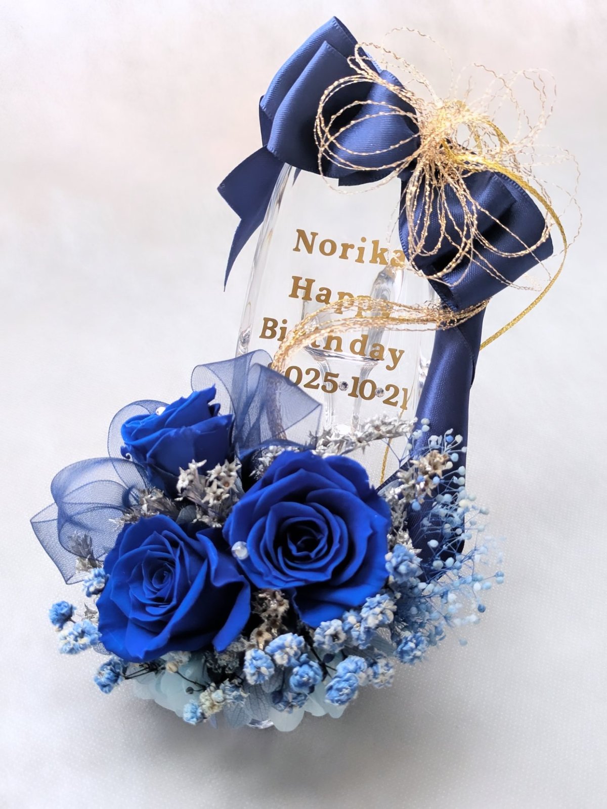 プリザーブドフラワーガラスの靴アレンジギフト／青い薔薇とリボンの