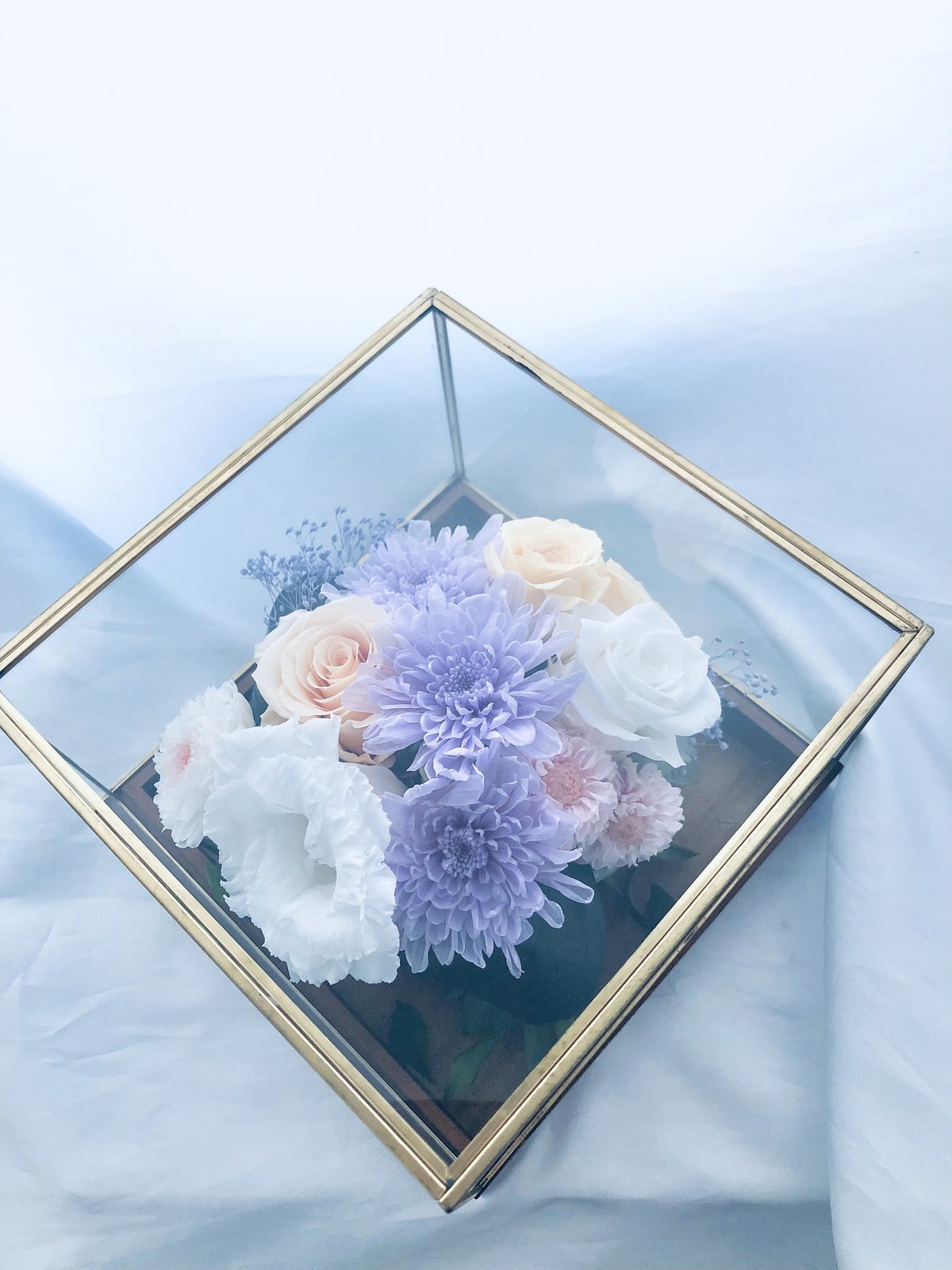 プリザーブドフラワーアレンジメント ガラス容器入り　ホコリ被らない プリザーブドフラワーアレンジメント ガラス容器入り ホコリ被らない