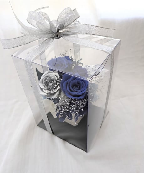 プリザーブドフラワー幸福の青い薔薇とシルバーのローズアレンジ【リボンラッピング付き】