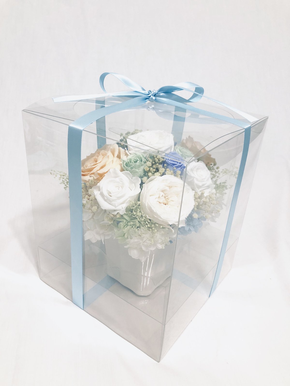 プリザーブドフラワーホワイトローズとかすみ草のふんわり