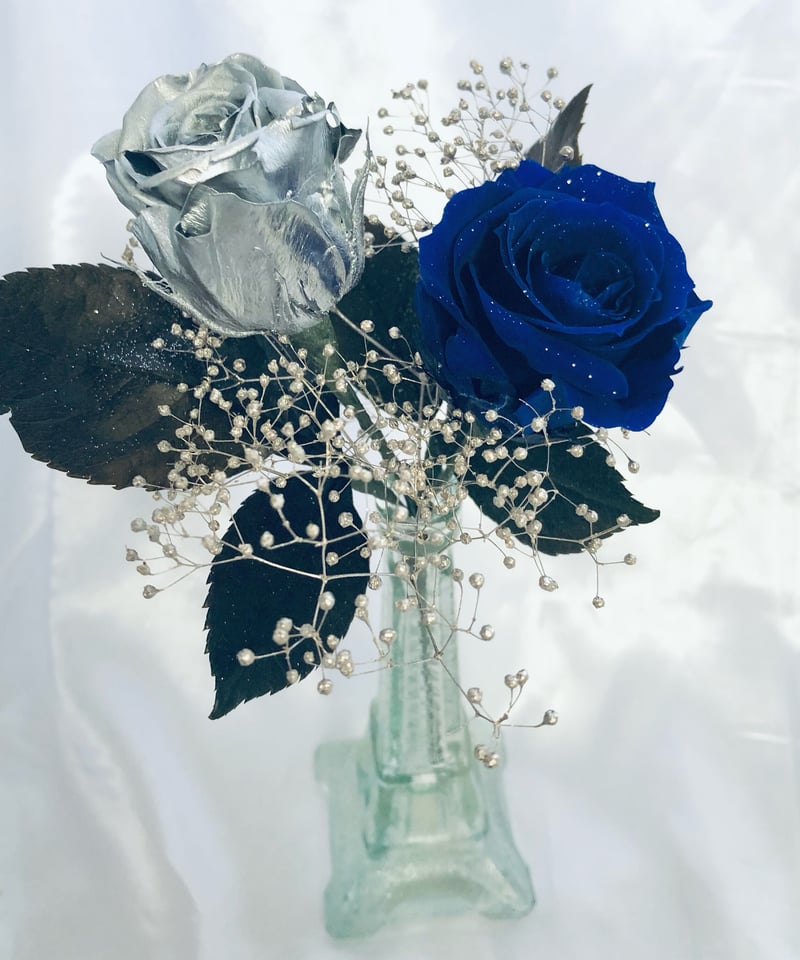 プリザーブドフラワーシルバーと青い薔薇の花束ギフト | 世都華 プリザーブドフラワーシルバーと青い薔薇の花束ギフト | 世都華