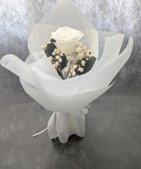 プリザーブドフラワー花束／パープルピンクローズとかすみ草のふんわり