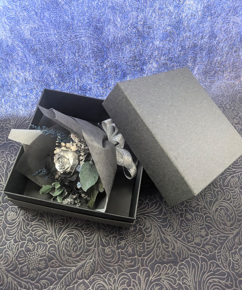 プリザーブドフラワー黒薔薇の魔法発動中シリーズ／ミニ黒薔薇と