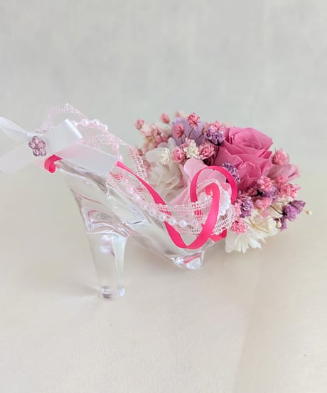 【プリザーブドフラワー／ガラスの靴ミニシリーズ】ピンクの薔薇のプリンセスシューズ