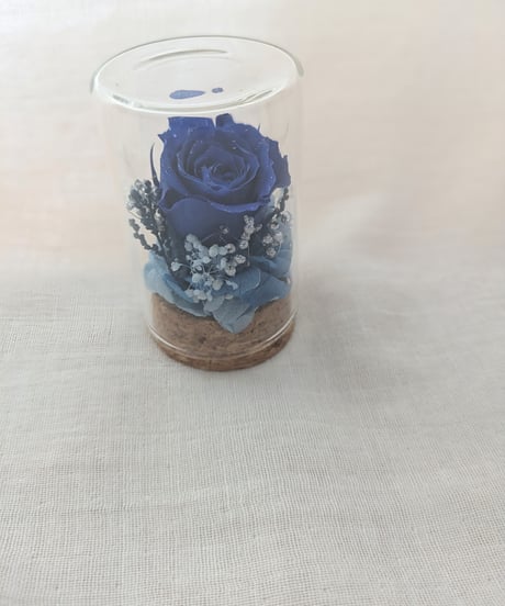 プリザーブドフラワー／青いミニ薔薇と小花のミニガラスボトル