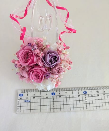 【プリザーブドフラワー／ガラスの靴ミニシリーズ】ピンクの薔薇のプリンセスシューズ