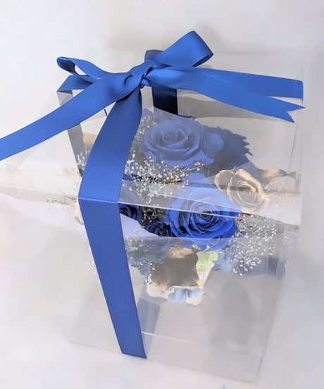 青い薔薇とゴールドローズアレンジ/プリザーブドフラワー夜空の輝き（フラワーケースリボンラッピング付き）