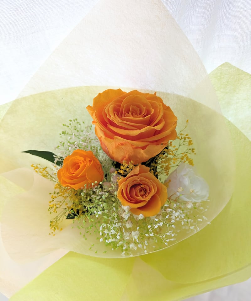 プリザーブドフラワー/大輪のオレンジの薔薇とミニ薔薇とかすみ プリザーブドフラワー/大輪のオレンジの薔薇とミニ薔薇とかすみ