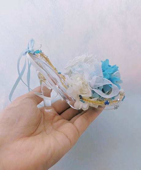 【プリザーブドフラワー／ガラスの靴ミニシリーズ】シンデレラの手の平サイズシューズ魔法にかかるプリンセス