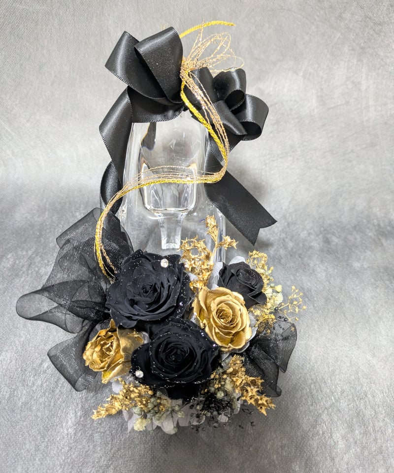 プリザーブドフラワー／ガラスの靴シリーズ黒薔薇とゴールドローズ／黒