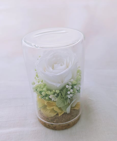 プリザーブドフラワー／　白いミニ薔薇と小花のミニガラスボトルギフト