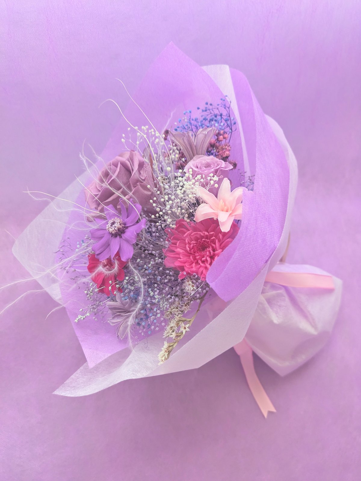 フローラルなお花の香りがするプリザーブドフラワー花束／ラベンダーの