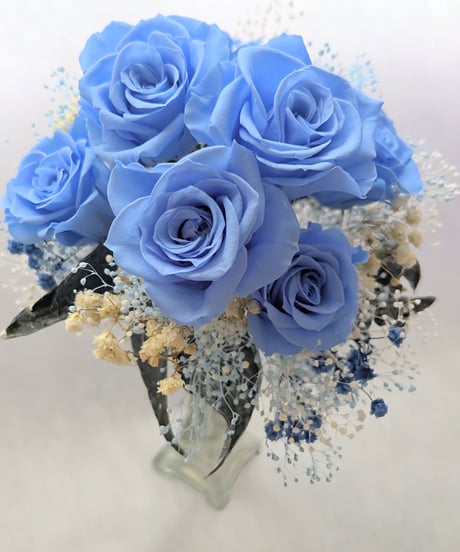 プリザーブドフラワー花束／空色の薔薇７本とかすみ草の特別なあなたに贈る花束／花束スタンド購入選択可