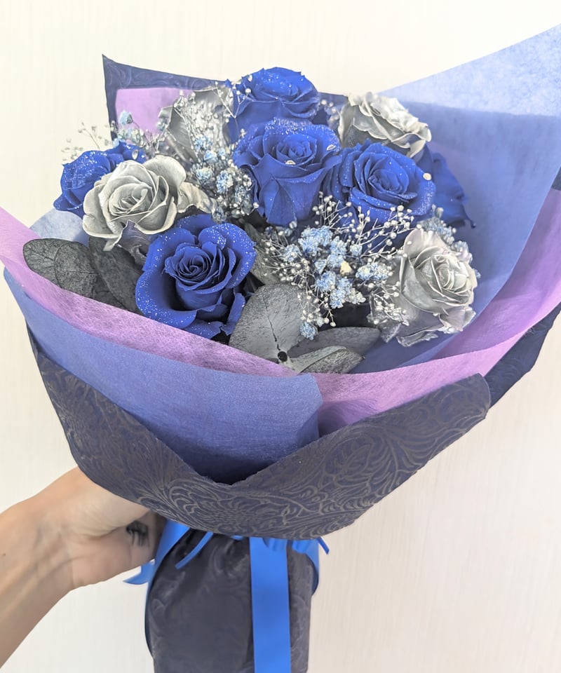プリザーブドフラワー／青とシルバーローズ11輪のキラキラ輝く花束