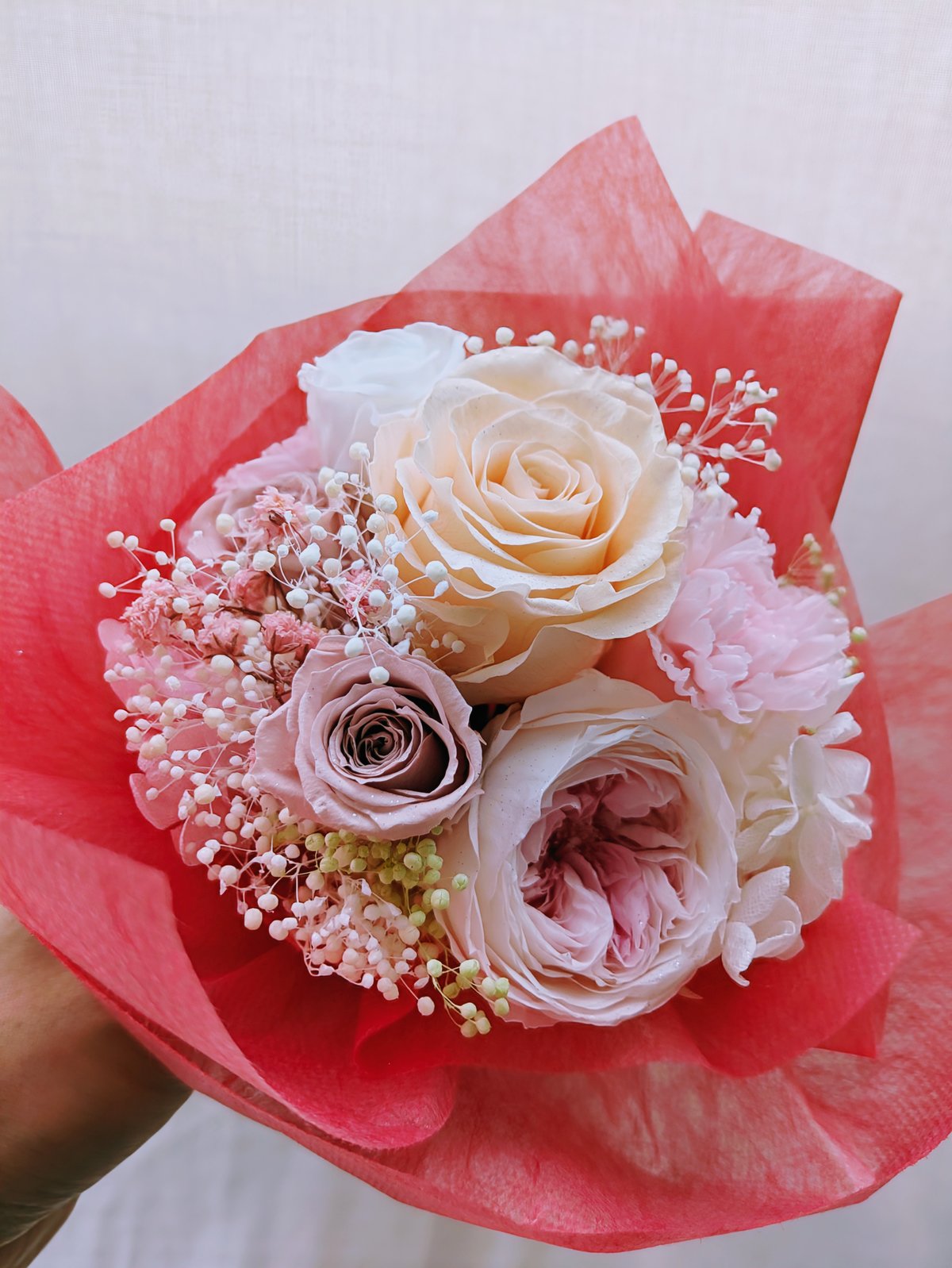 プリザーブドフラワー／薔薇と小花のふんわり枯れない花束クリーム