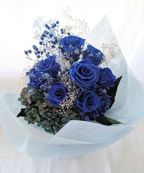 プリザーブドフラワーブルーローズとかすみ草の花束（花束ラッピング）