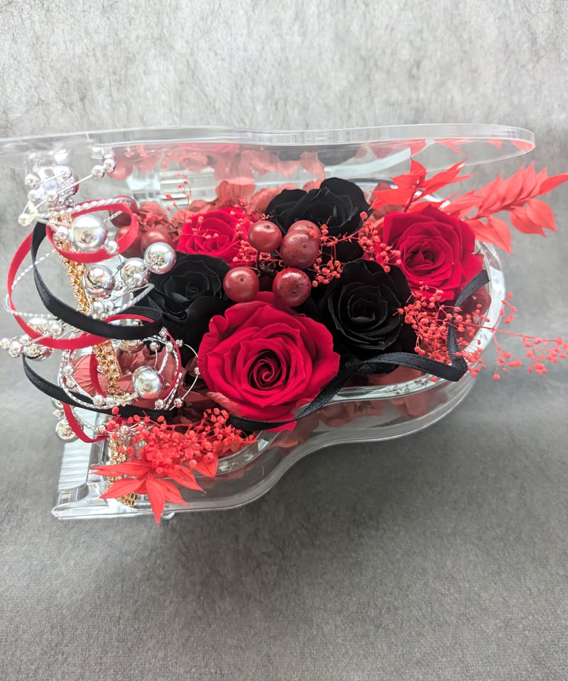 プリザーブドフラワー／グランドピアノシリーズ黒薔薇と赤薔薇の魔法