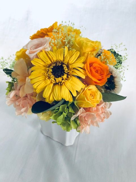 『おひさま色のガーベラアレンジ』フレームアレンジ　プリザーブドフラワー　ケース付 おひさま色のガーベラアレンジ』フレームアレンジ プリザーブド